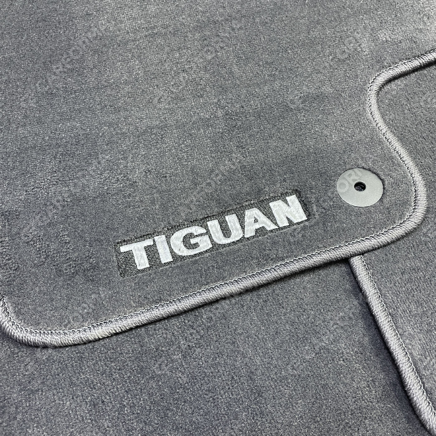 Водительские ворсовые коврики  Volkswagen Tiguan X 2020&nbsp;-&nbsp;2026 в Москве