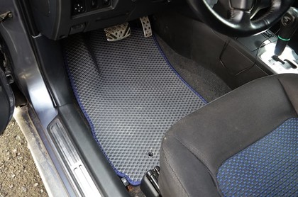 Ворсовые коврики на Mitsubishi Outlander 2001 - 2009 в Москве