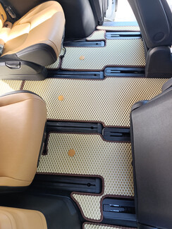 Ворсовые коврики на KIA Carnival IV корейская сборка 2020 - 2025 в Москве