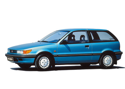 Коврики на Mitsubishi Colt III 1988 - 1992 в Москве