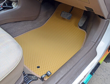 Ворсовые коврики на Toyota Cynos (L50) 1995 - 1999 в Москве