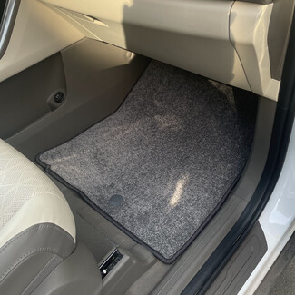 EVA коврики на KIA Carnival IV 7 мест с оттоманками 2020 - 2025 в Москве EVA коврики на KIA Carnival IV 7 мест с оттоманками 2020 - 2025 в Москве